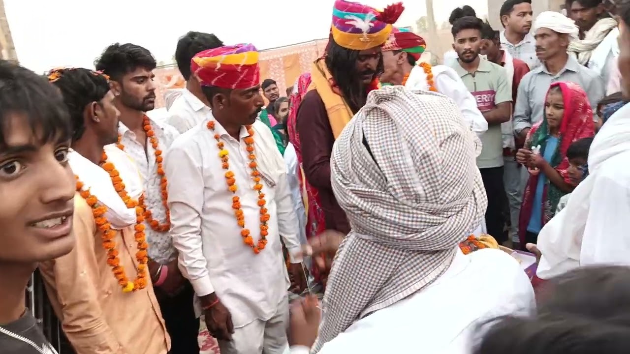 गुरु जी भागीरथ जी पुजारी नोखा जोधा धाम रूपनाथ जी महाराज कि ज्योंत लेकर आए सिंगाल धोरा से 15ps धाम पर