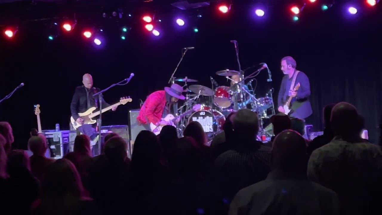Mike Campbell & The Dirty Knobs - Little Queenie