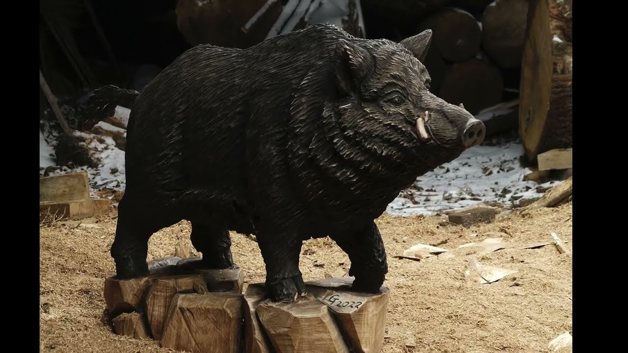 Wild Boar Chainsaw Wood Carving Timelapse