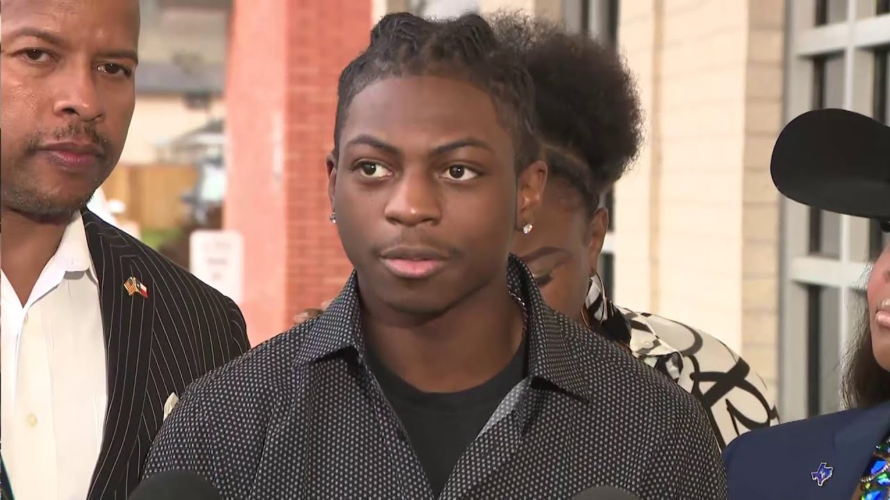 Family of Barbers Hill student speaks about hairstyle controversy alongside CROWN Act authors, o...