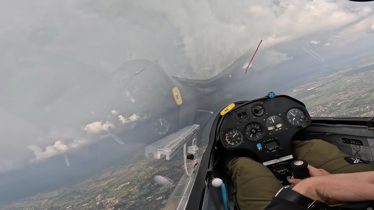 Kr&oacute;tka termika przed burzą | SZD-51 Junior