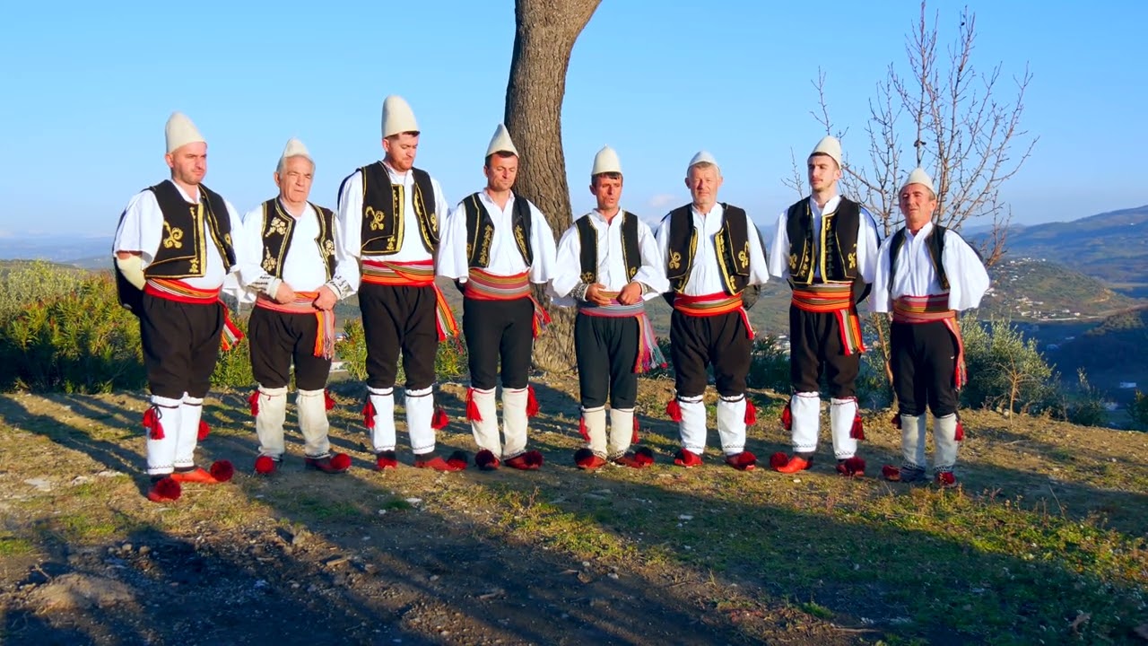 Grupi Polifonik i Bashkis Memaliaj - Lidhur po te pret Janina ( Official Video 4k )
