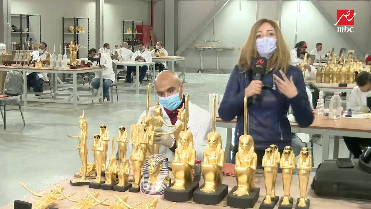 (الحكاية) من داخل أول مصنع للمستنسخات الأثرية في مصر والشرق الأوسط