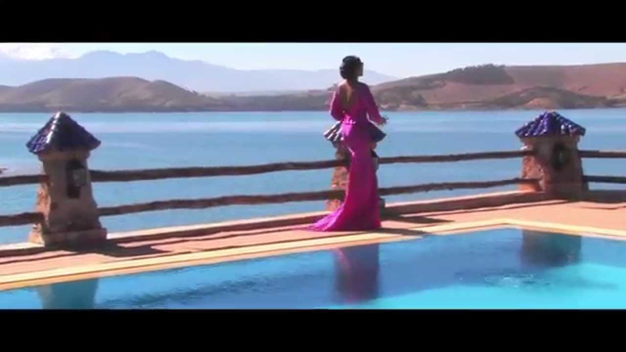 CHANTAL AYISSI  : Regarde sans toucher (ClipOfficiel)