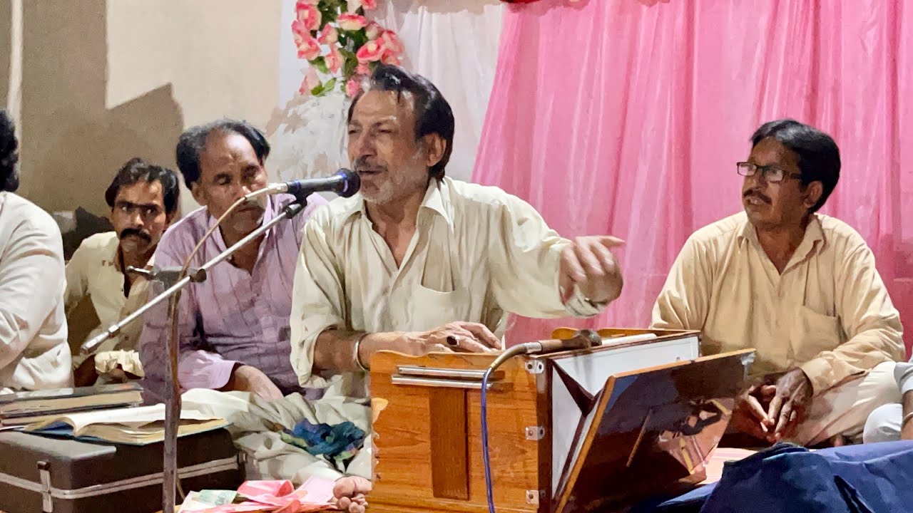 Hassan Sadiq Without Speaker  - Aqa Ay Do Jahan Ka Nawasa - Qaseeda Live At Astana Qalandar Fsd.