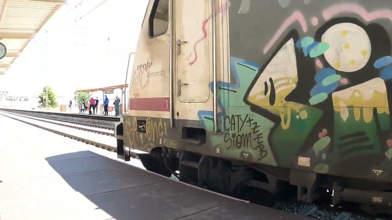 La 253 aislada nos pitó… y la reacción de mis hijos lo dice todo 🚆