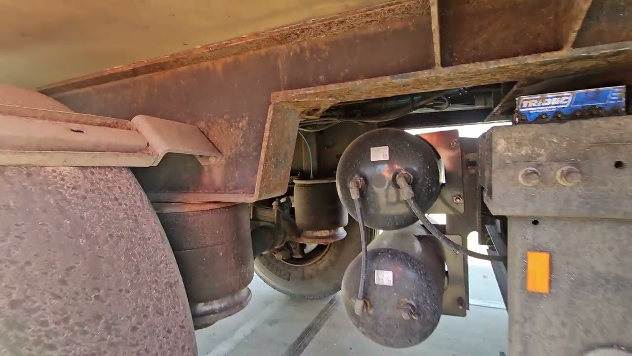 Kleyn Trucks - SCHMITZ SKO24 2008