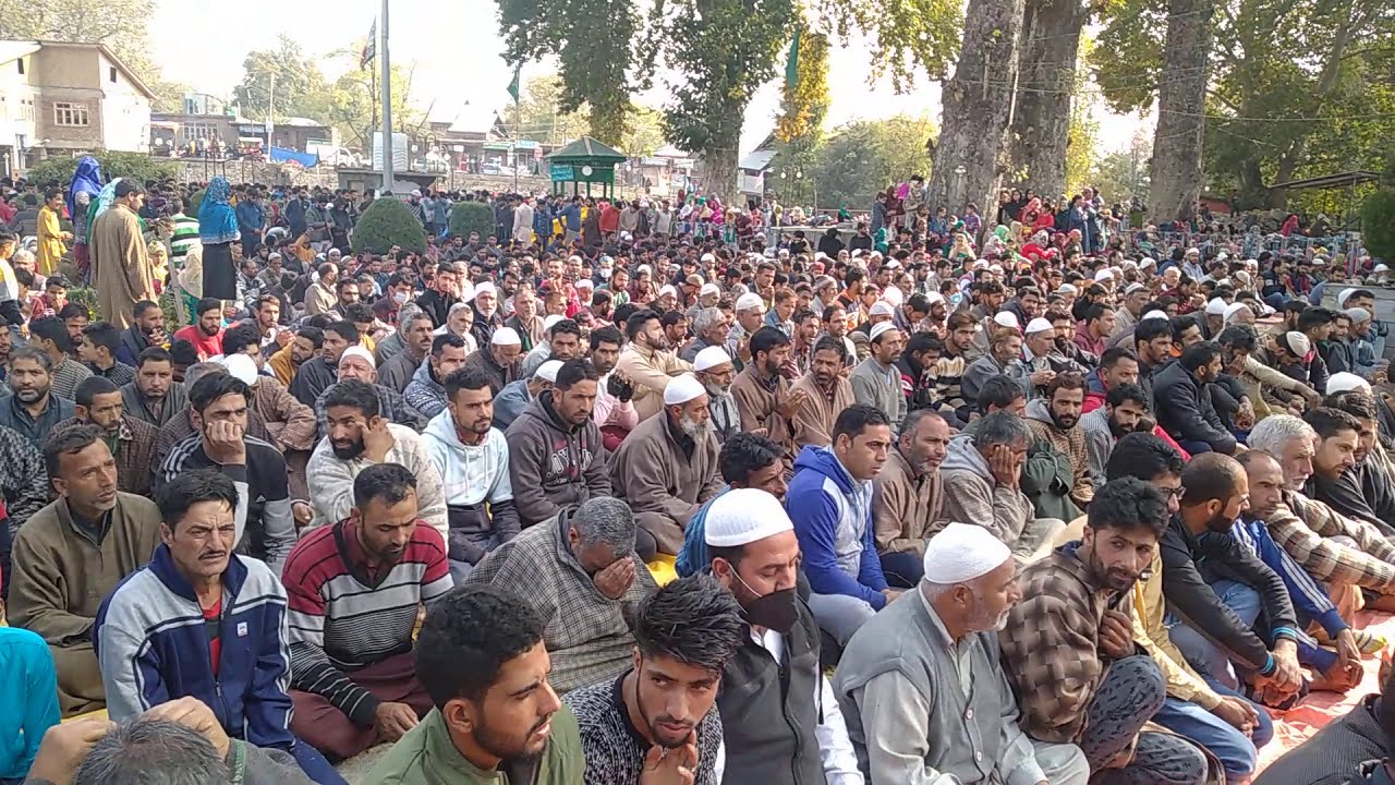 these are muslims of kashmir are collect in kheram juma prayer time #short video  of gojri channel
