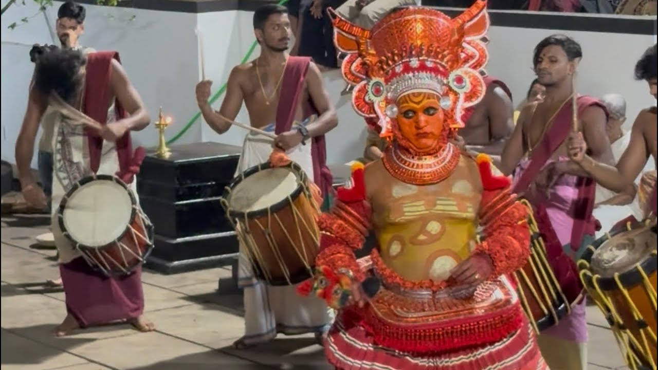 ഗുരുദൈവം തെയ്യം #theyyam 
