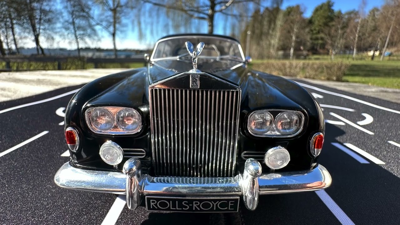 1:18 Rolls Royce Silver Cloud III Flying track HJ Mulliner Black 1965 [Unboxing]
