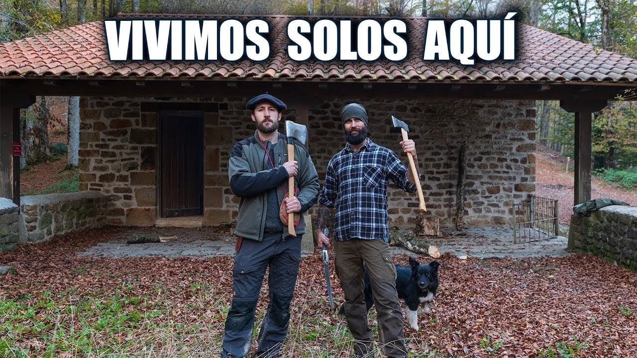VIVIENDO SIN LUZ NI AGUA en una CABA&Ntilde;A ESCONDIDA en el BOSQUE