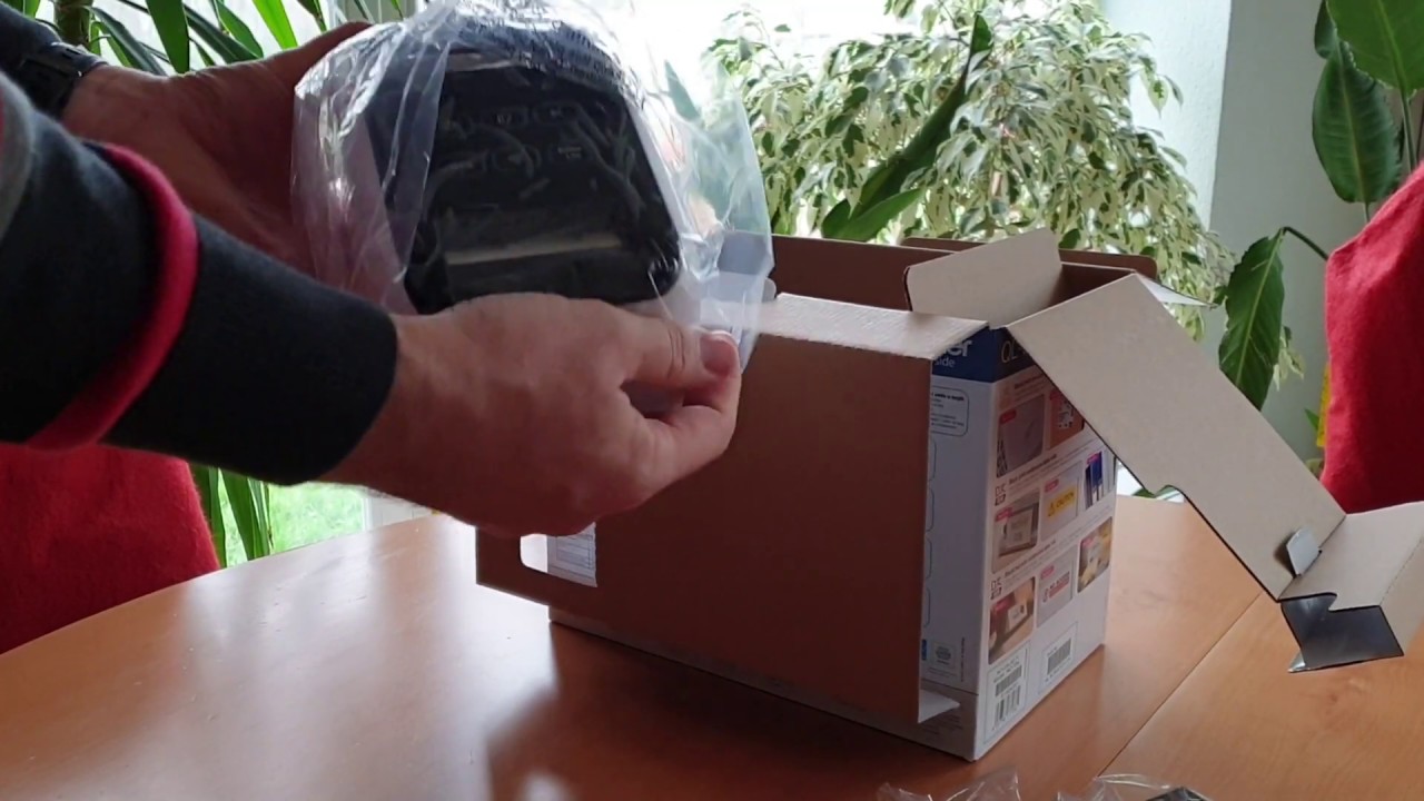 unboxing Brother QL-810W