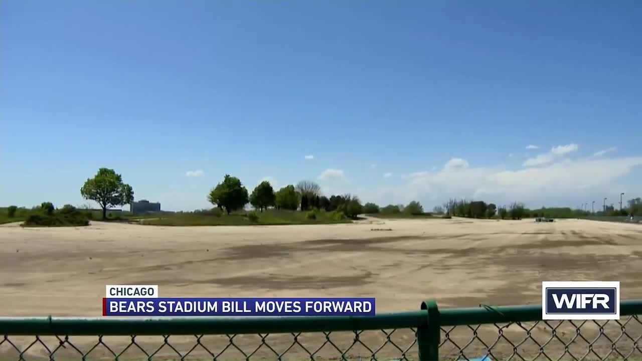 Fastcast: Bears stadium update, WIFR visits local freeport restaurant