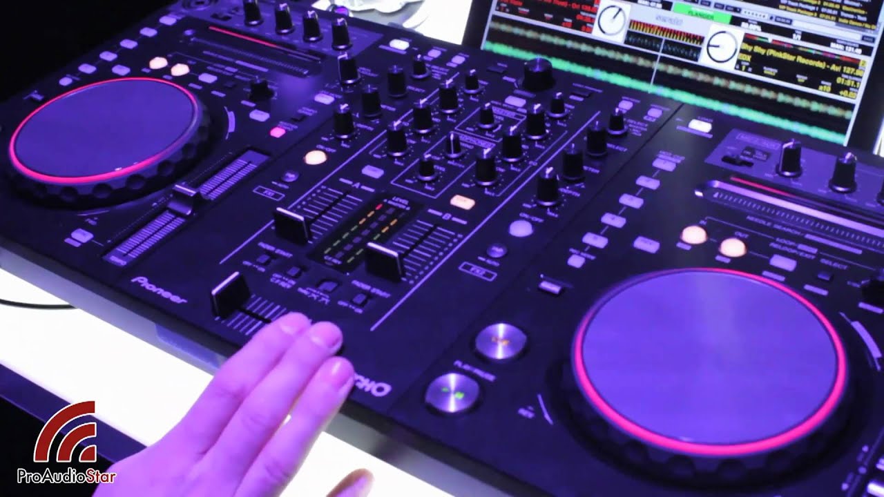Pioneer DDJ-S1 Serato Controller FIRST LOOK | NAMM 2011 | ProAudioStar.com