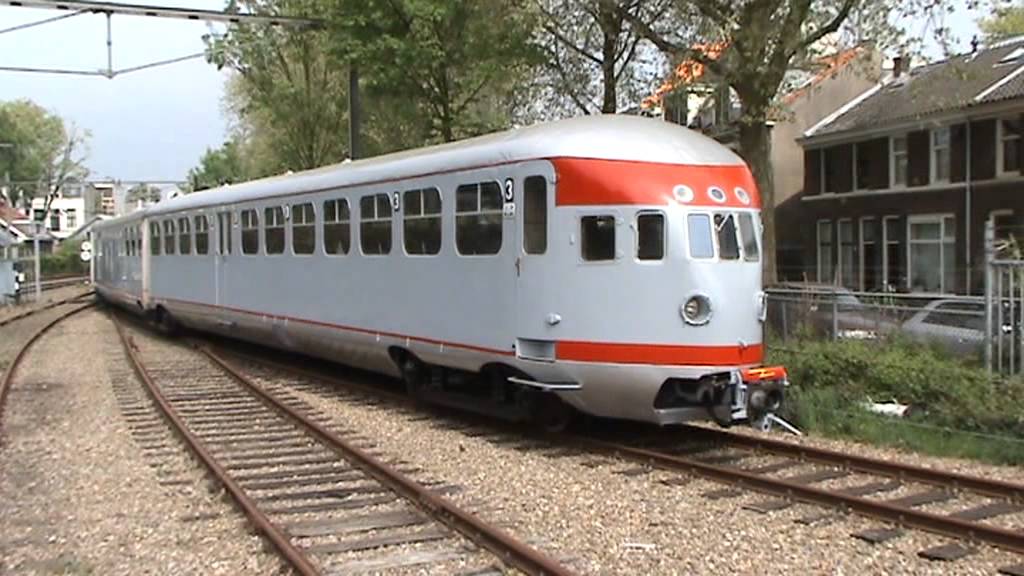 Diesel III (NS 27) terug na renovatie te Maliebaan Station 26 april 2009