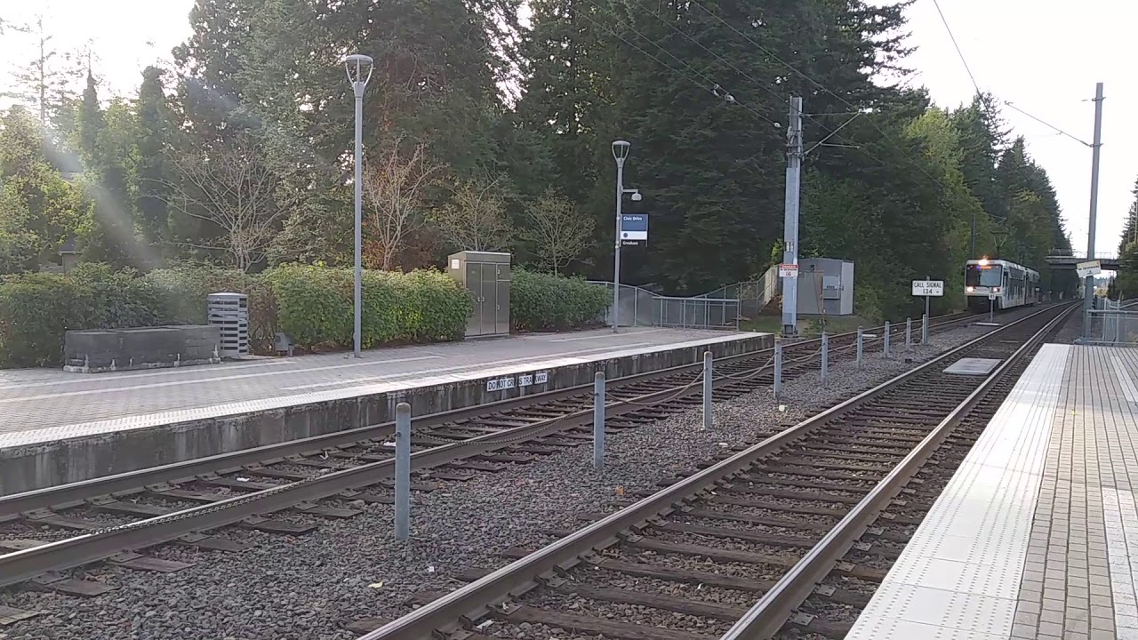 TriMet MAX light rail Blue Line to Gresham Transit Center at Civic Drive