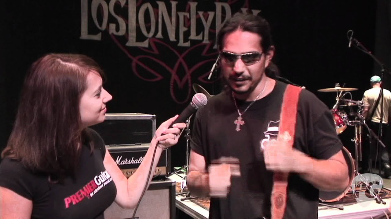 Rig Rundown   Los Lonely Boys' Henry Garza