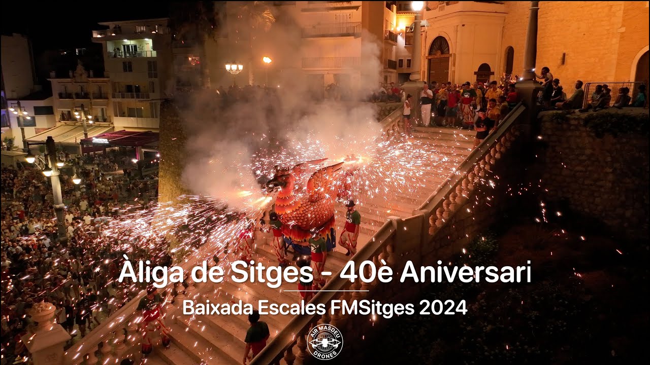 Àliga de Sitges. 40è Aniversari. Baixada de les Escales de la Punta. FMSitges24