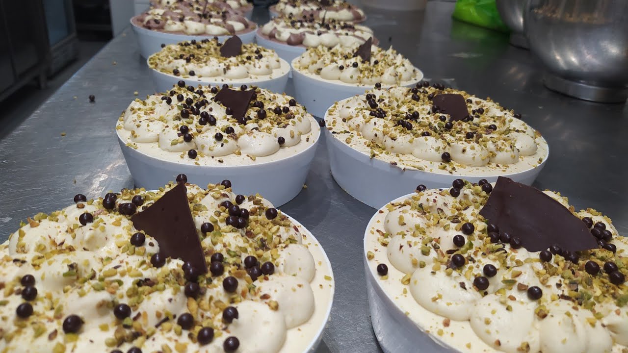 Come fare i Semifreddi - Semifreddo al Pistacchio - Corso di Pasticceria