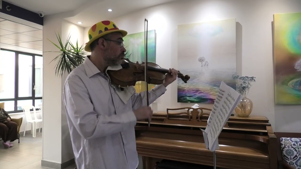 Ophir Kohlberg - A show in Beit Bart / אופיר קולברג - הופעה בבית ברט