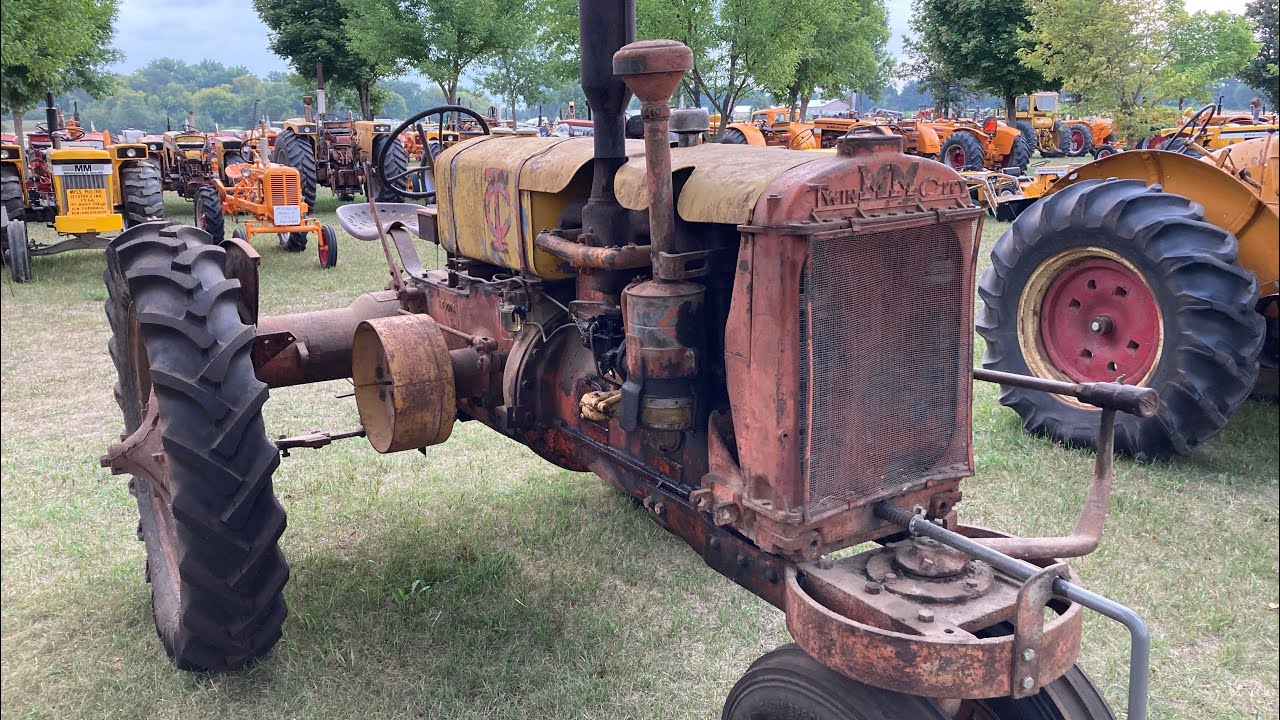 Twin City MTA Tractor Walkaround - Early M-M Power That Gets Better the More You Look at It...