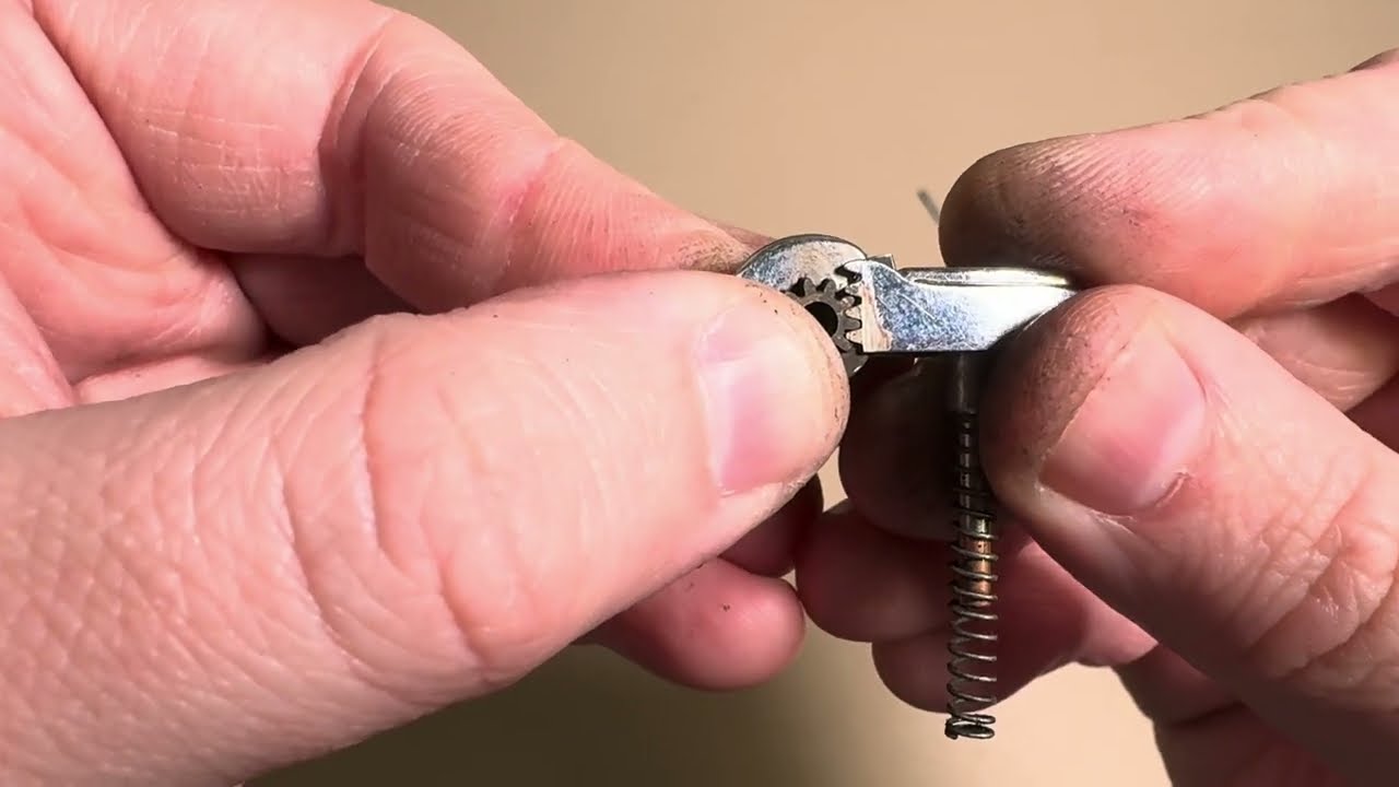 Как разобрать зажигалку Ronson