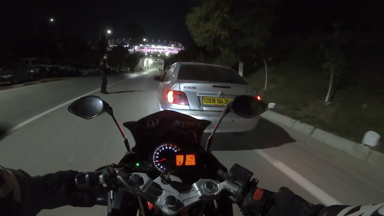 أجواء ثاني مبارة للمنتخب الجزائري vs موزنبيق في ملعب الجديد حسين أيت أحمد  تيزي وزو فيديو 5