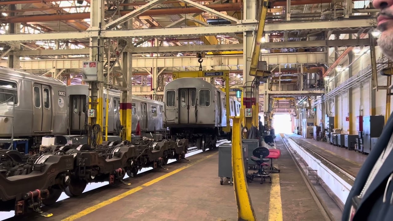 MTA NYCT: R160 #9064 Getting Lifted onto Trucks in Coney Island Overhaul Shop