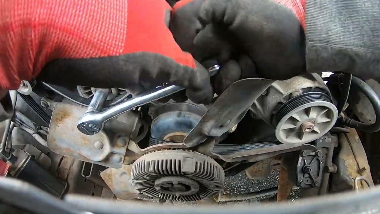 Water pump ford 5.8/351w removal