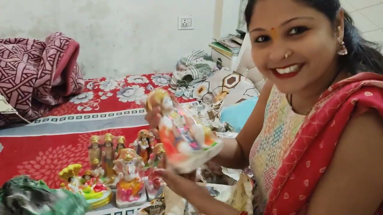 Hello friends humne Apne new Mandir ke liye Bhagwan ke murti kharide Hain