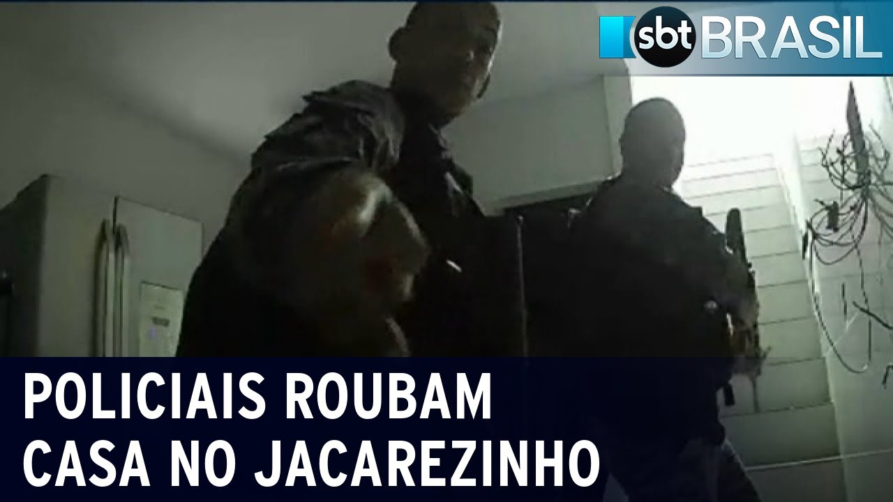 Policiais militares invadem casa no Rio de Janeiro e roubam eletrodomésticos | SBT Brasil (02/05/22)