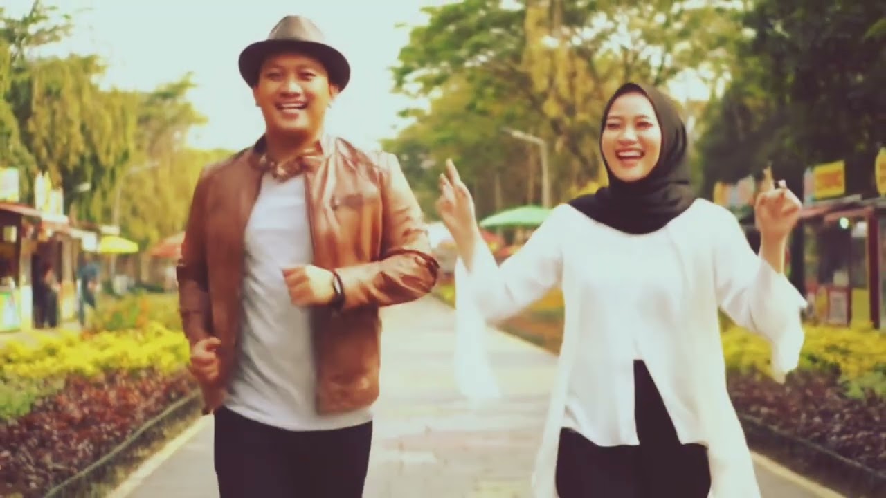 ULasthree - Semakin Cinta ( Official video klip)