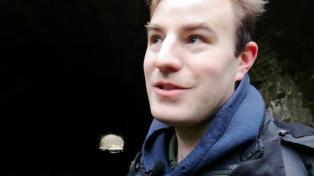 Exploring the abandoned Fenton Manor Tunnel and Station!