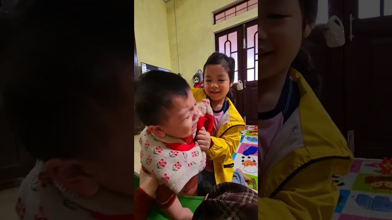 Bông mặc áo cho bơ