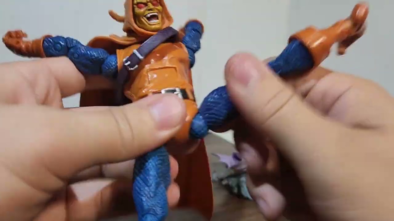 How to Tighten ToyBiz Ball Joint Legs - Part 2! - A Chewy Mew Video!