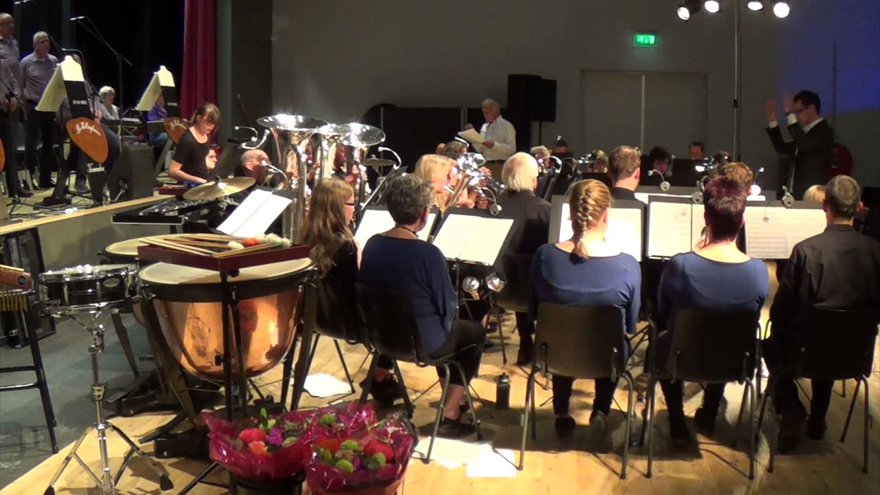 De Hellingbazen met brassband Bernlef
