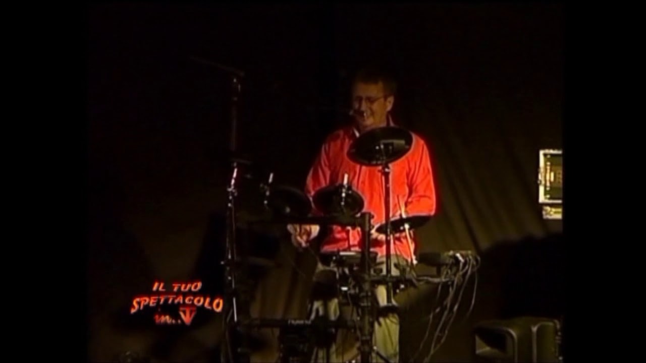 Pensende a Tie (Costa-Strinna) -  Giuseppe Fiori - I Makeba Sassari -  live  piazza- San Lorenzo