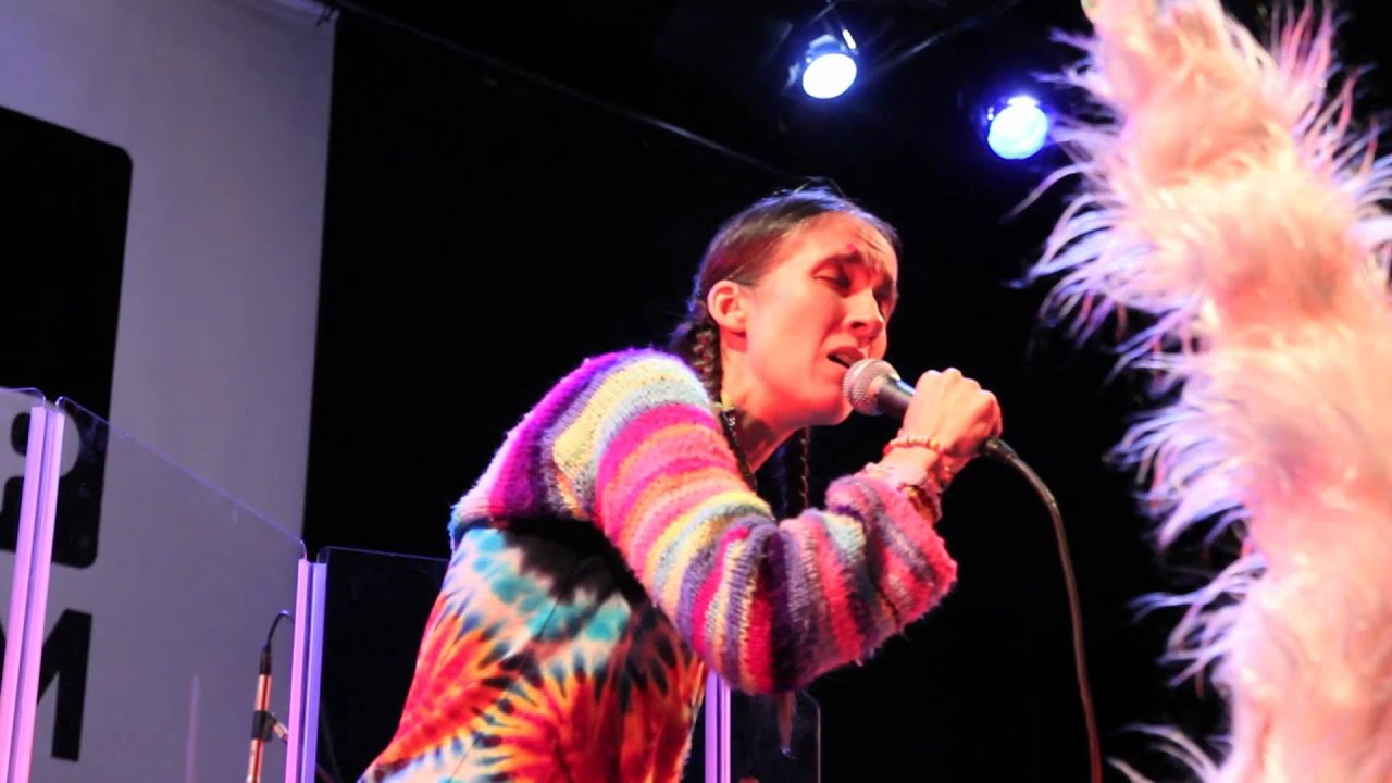 Aterciopelados - Rompe Cabezas (Live on KEXP)