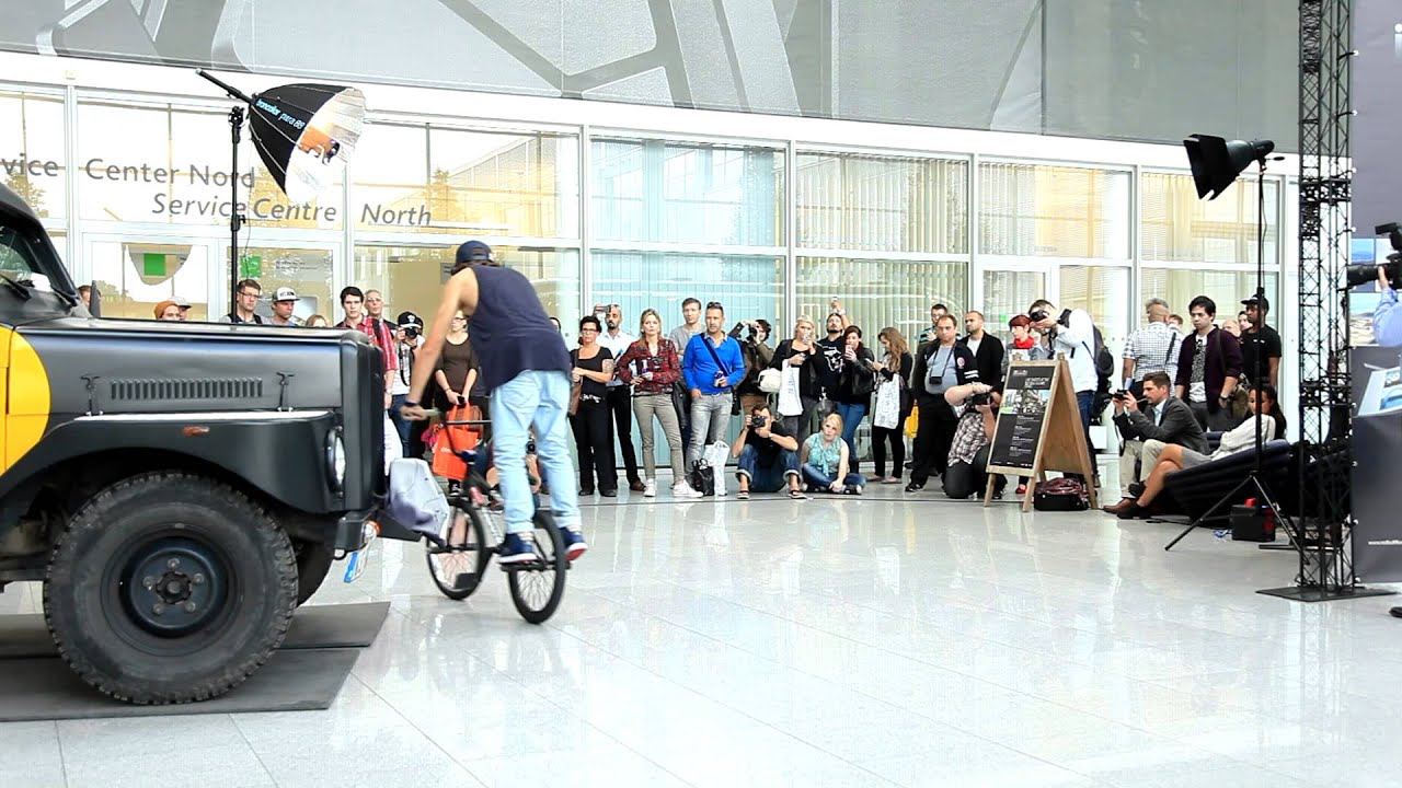 Red Bull Illume Live Shoot with BMX Champion Viki Gomez