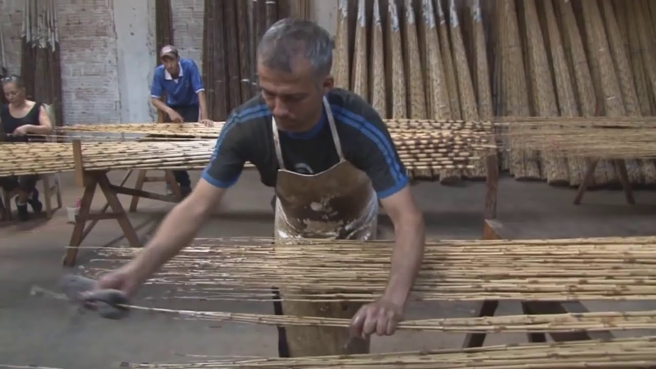 CONFECCIONANDO VARA DE BAMBU ESPECIAL 2 BELINAS PESCADOR - fábrica de varas de bambu em BROTAS SP