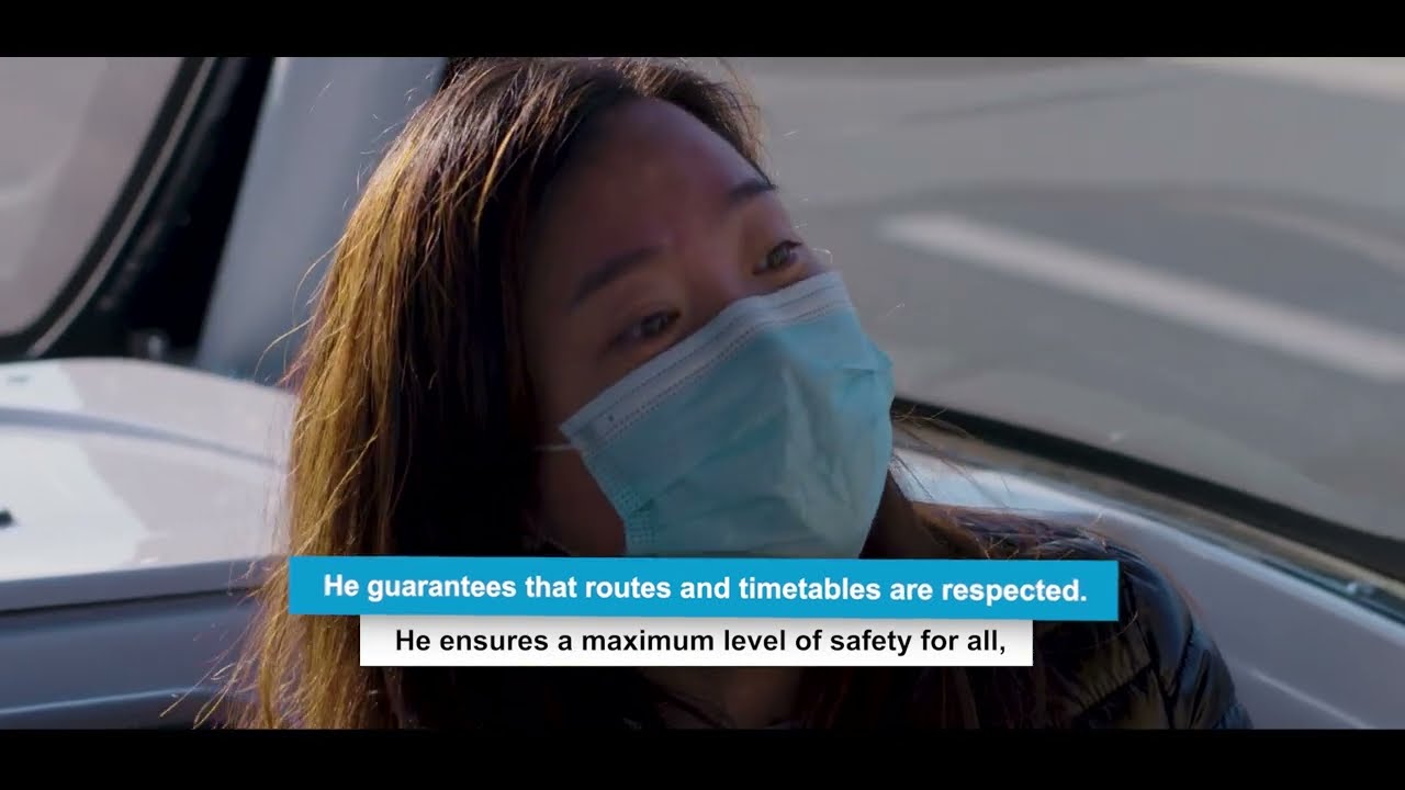 World first - Demo of the operation of a fleet of self-driving shuttles with a remote supervision