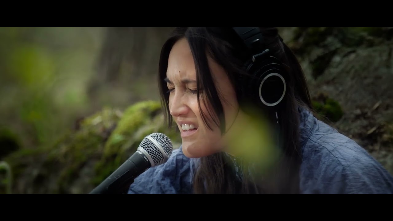 Lia Kuri - Live Session Jardins Racine