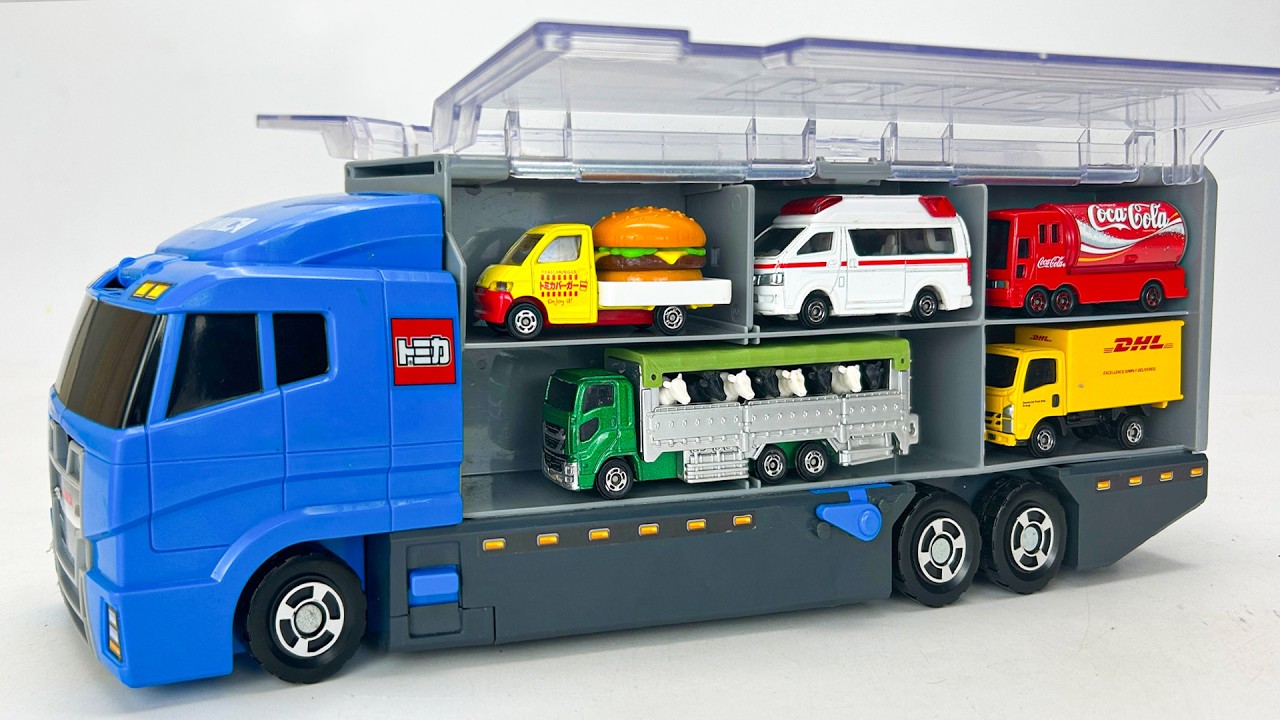 トミカのミニカーを開封☆コンボイに収納して川で走行テスト！Tomica cars unboxed and stored in convoy, river driving test