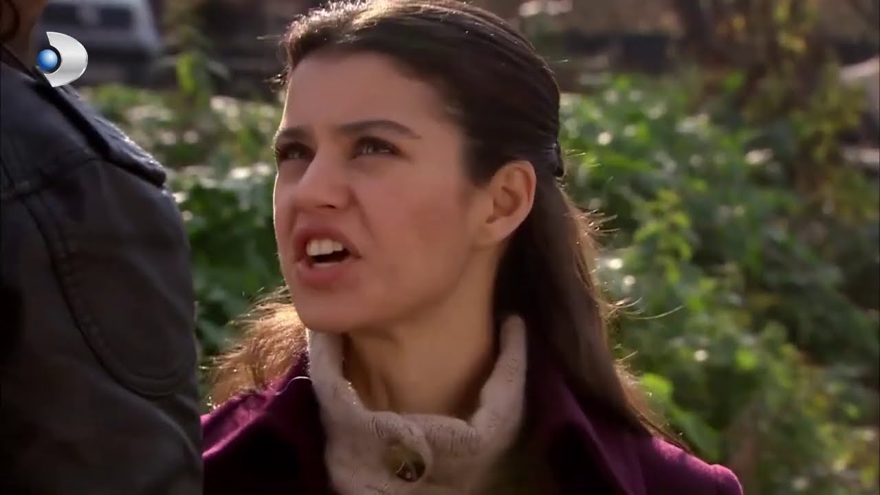 Fatmagul Español - Kerim le dijo a Fatmagül que Mustafa lo sabe todo. - Sección 20