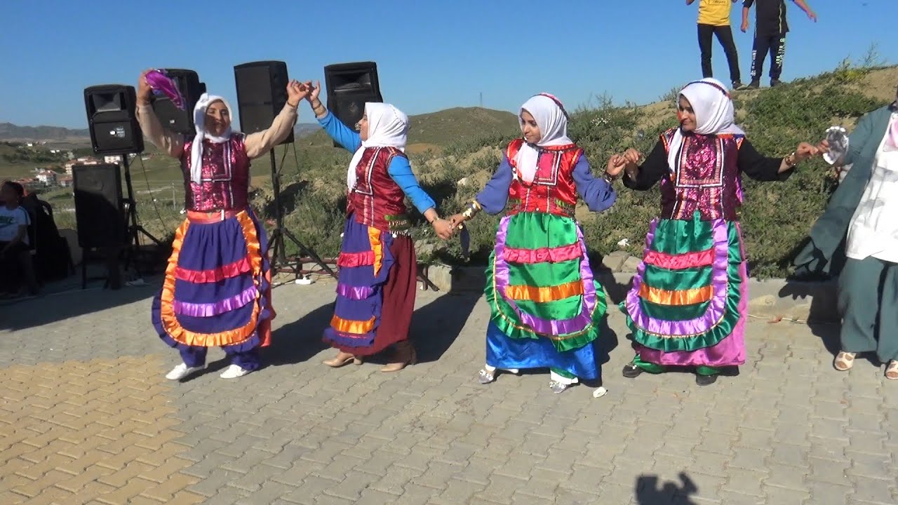 DÜĞÜNDEN CANLI SUNGURLU FOLKLÖR EKİBİ#00116