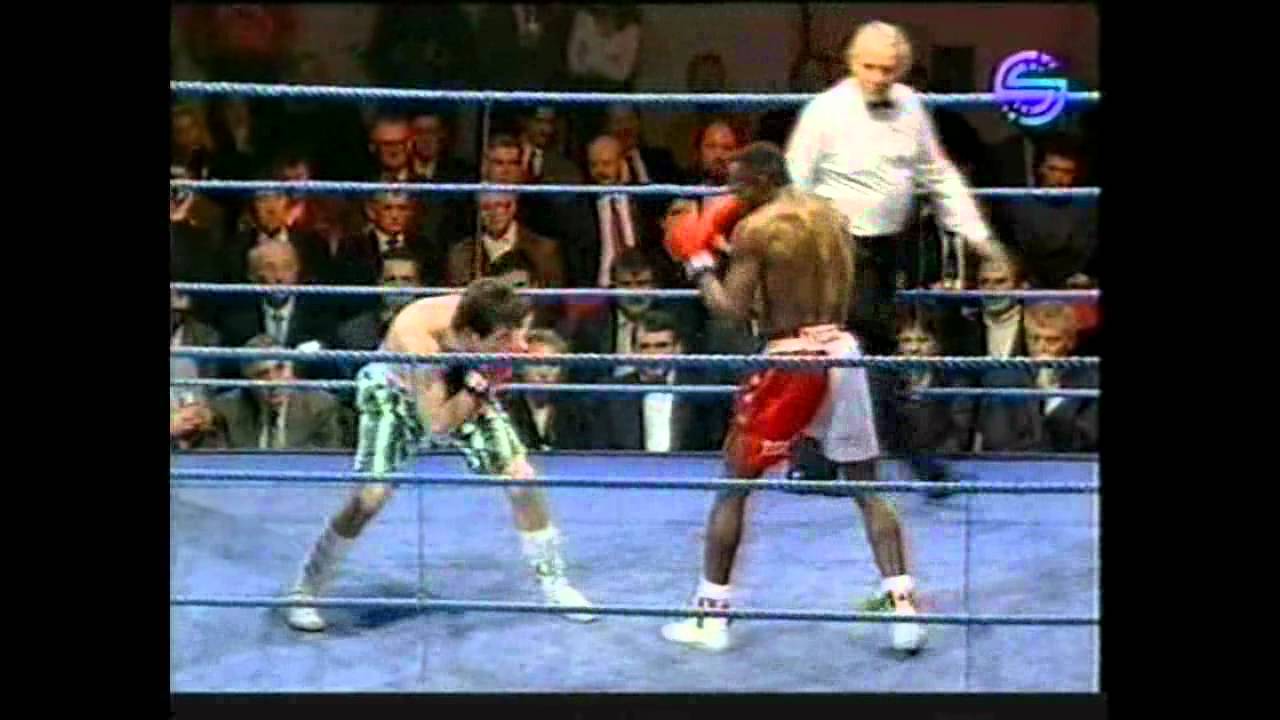 Eamonn Loughran TKO3 Donovan Boucher
