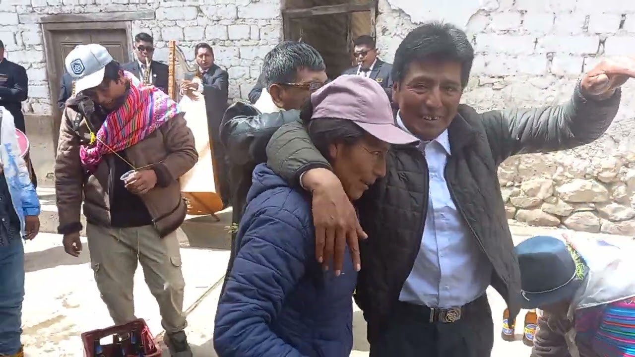 Fiesta en cullhuay gracias a Victor Bandan Camargo y familia, con la orquesta: Parrandera Perú 2023