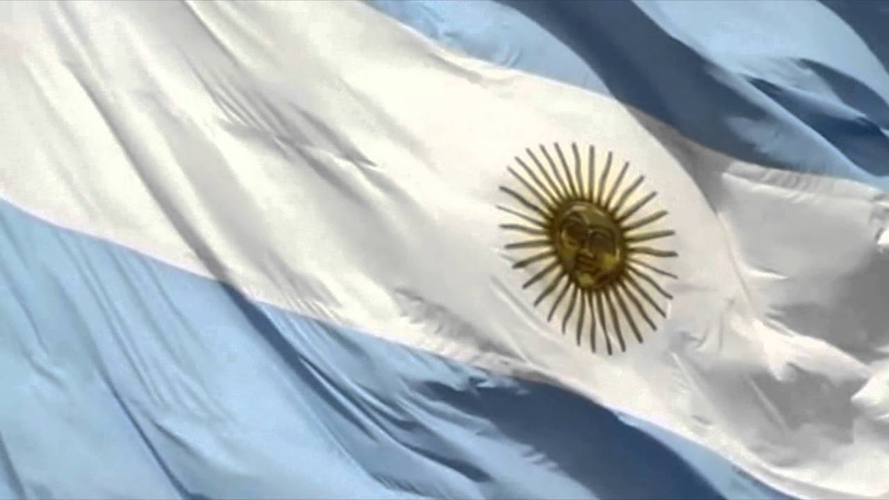 BANDERA ARGENTINA FLAMEANDO