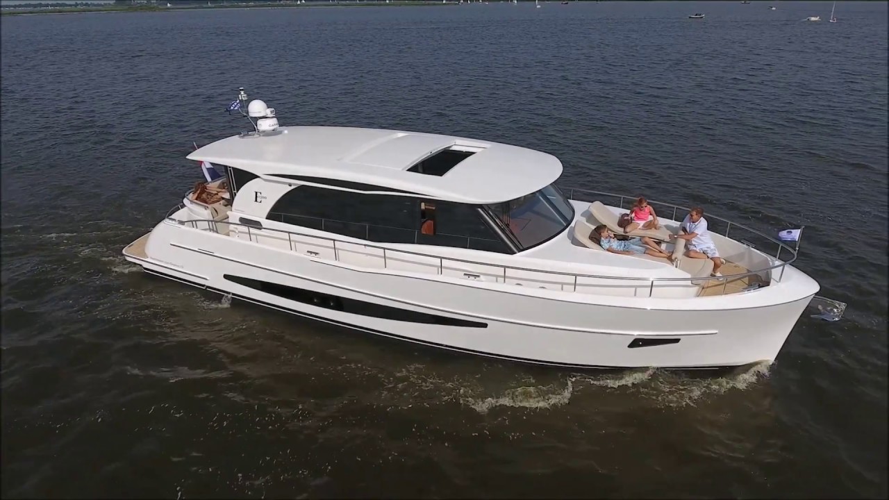 Boarncruiser 1670 Elegance - Center Sleeper