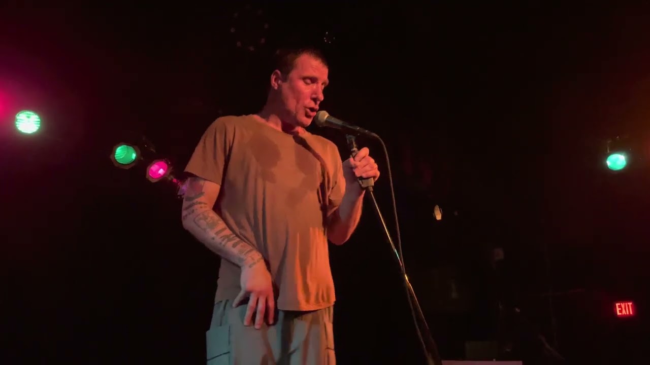 Sleaford Mods - B.H.S. (live at the Black Cat)